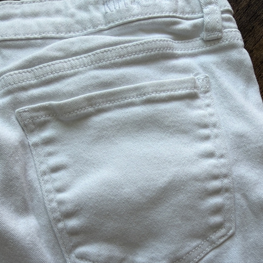 Kut from the Kloth White Denim Roll-Hem Shorts - Picture 4 of 4